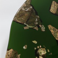 <a href=https://www.galeriegosserez.com/gosserez/artistes/t-sakhi.html> T SAKHI </a> - Reconciled Fragments - Side table Forest Green